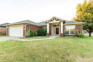 16109 Panther Way in Edmond, OK - Building Photo