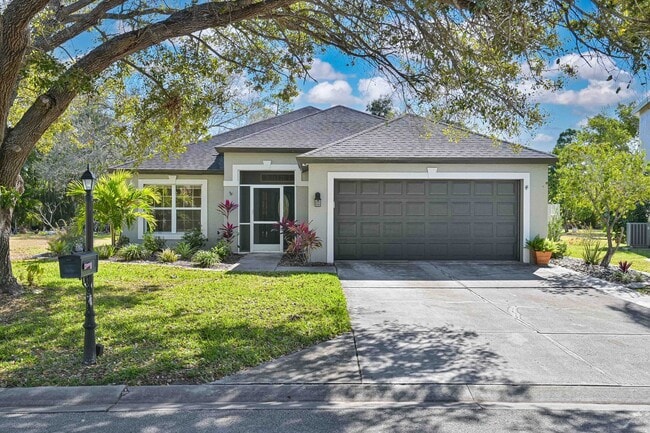 property at 17852 Oakmont Ridge Cir