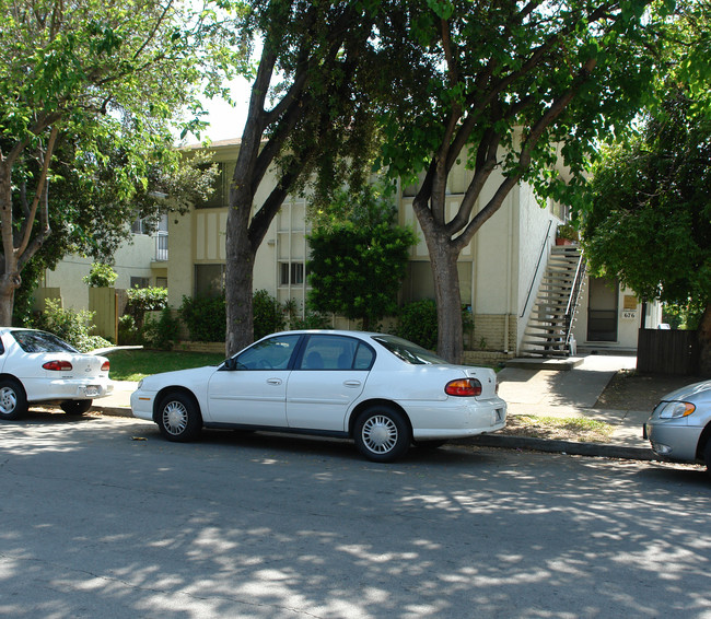 676 Grand Fir Ave in Sunnyvale, CA - Building Photo - Building Photo