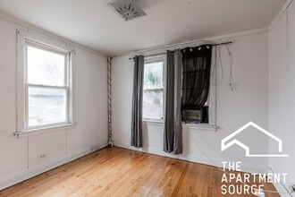 6855 W Addison St, Unit 1R in Chicago, IL - Foto de edificio - Building Photo