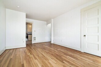 1301-1311-1311 6th Ave in Tacoma, WA - Building Photo - Building Photo