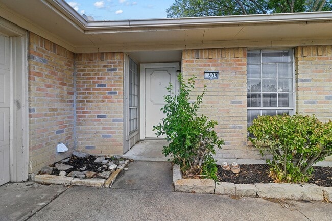 609 Shadyglen Dr in Allen, TX - Building Photo - Building Photo