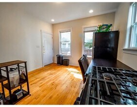 153 Amory St-Unit -1 in Boston, MA - Building Photo - Building Photo