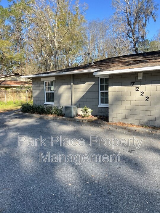 7222 SW 45th Pl in Gainesville, FL - Building Photo