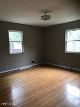 3807 Leland Rd-Unit -Apt 10 in Louisville, KY - Building Photo - Building Photo