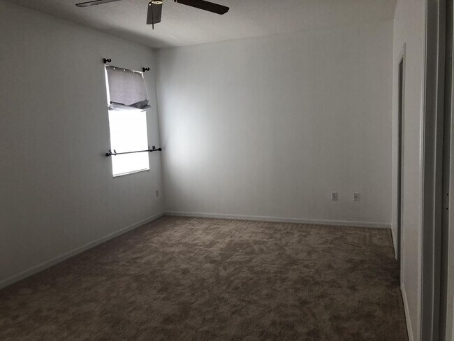 1952 Kimlyn Cir in Kissimmee, FL - Building Photo - Building Photo