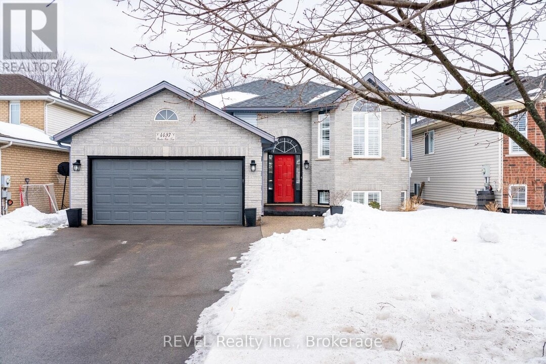 4497 Garden Gate Terrace in Lincoln, ON - Building Photo