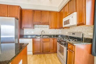 1250 S Indiana Ave, Unit 609 in Chicago, IL - Building Photo - Building Photo