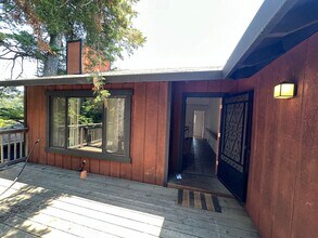 6800 Saroni Dr in Oakland, CA - Building Photo - Building Photo