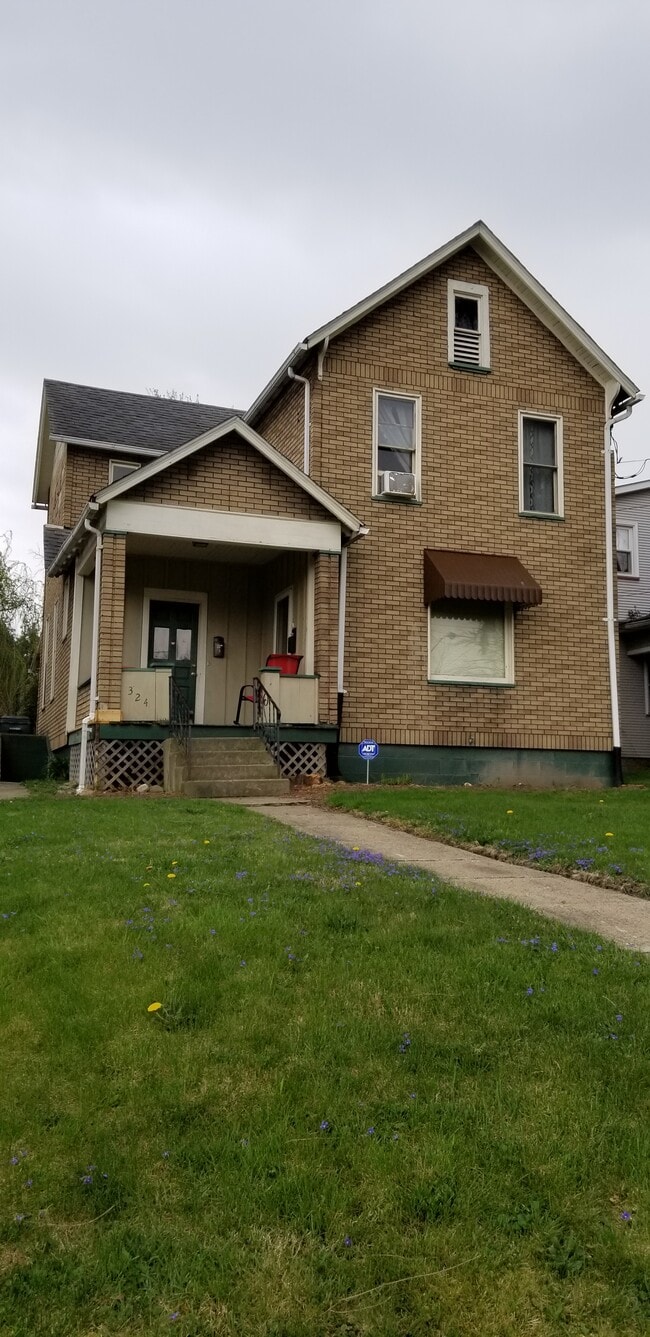 324 W Main St, Unit 324 Floor 2