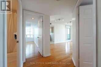 28 Harrison Garden Blvd in Toronto, ON - Building Photo - Building Photo