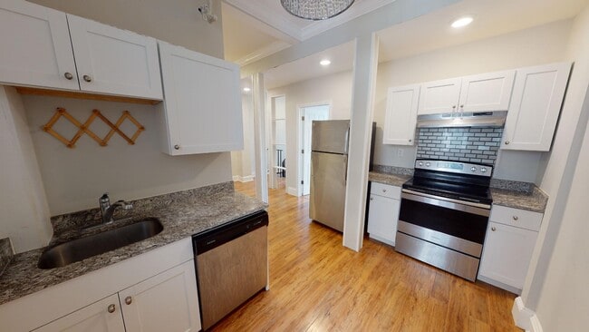 1198 Commonwealth Ave, Unit 2 in Boston, MA - Building Photo - Building Photo