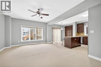 61 Irwin Ave in Hamilton, ON - Building Photo - Building Photo