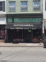 249 Water St in Belvidere, NJ - Building Photo