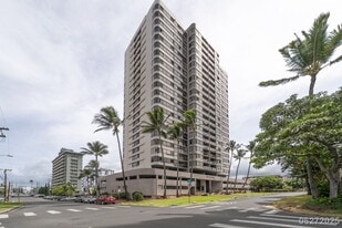 2724 Kahoaloha Ln in Honolulu, HI - Building Photo
