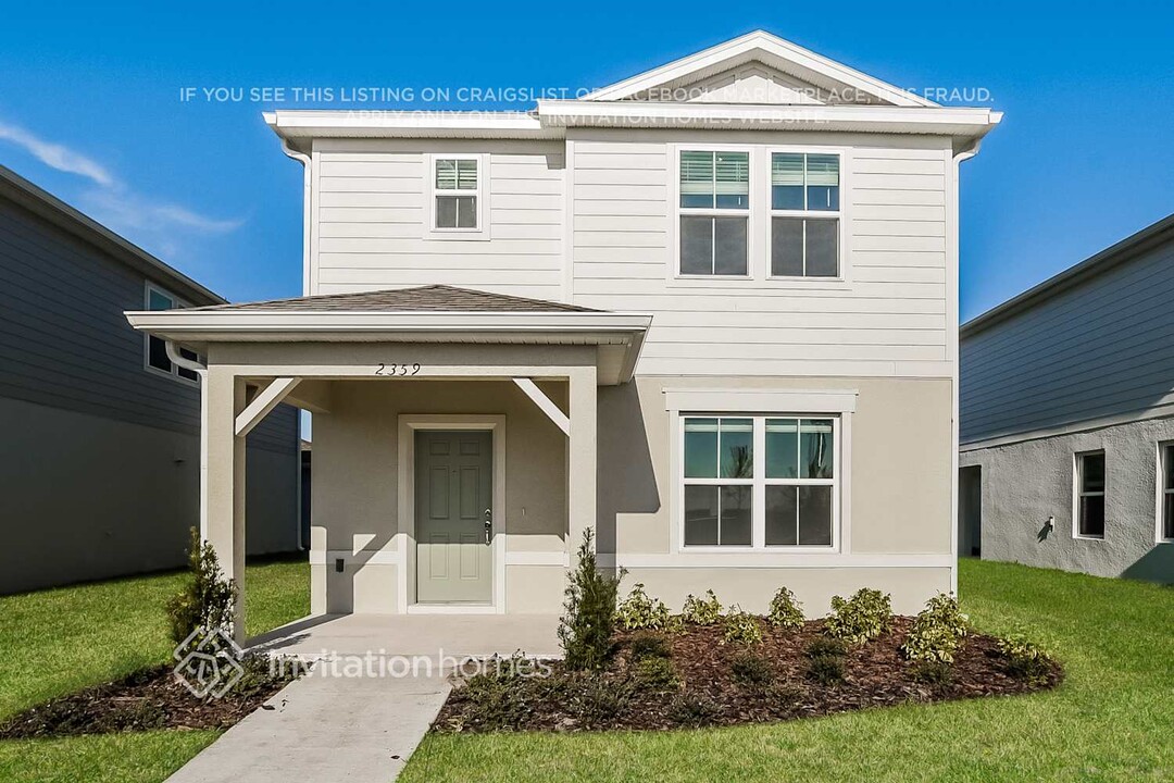 2359 Southbury Dr in Kissimmee, FL - Building Photo