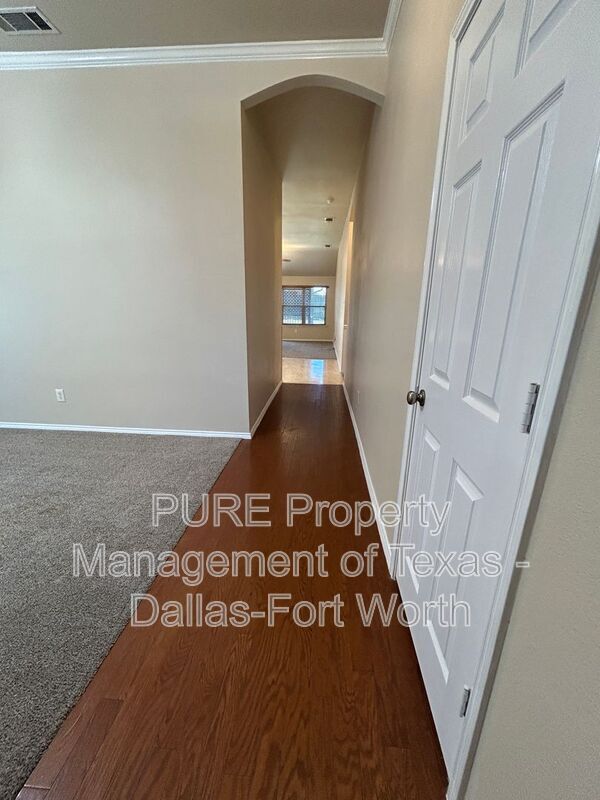 7628 Hollow Forest Dr in Fort Worth, TX - Building Photo - Building Photo