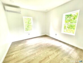 32 Lester St in Ansonia, CT - Building Photo - Building Photo