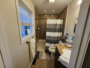 210 Terrace Ave in West Haven, CT - Building Photo - Building Photo