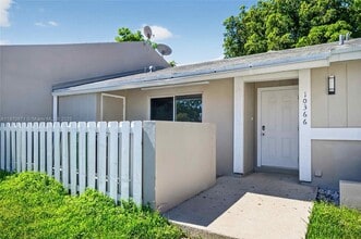 10366 SW 208th Ln in Cutler Bay, FL - Building Photo - Building Photo
