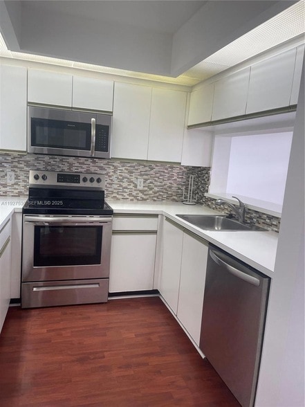 12850 SW 4th Ct, Unit 103I in Pembroke Pines, FL - Building Photo - Building Photo