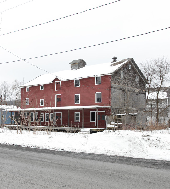 Fourplex in Cobleskill, NY - Building Photo - Building Photo