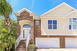 136 Sunset Cir S in St. Augustine, FL - Building Photo