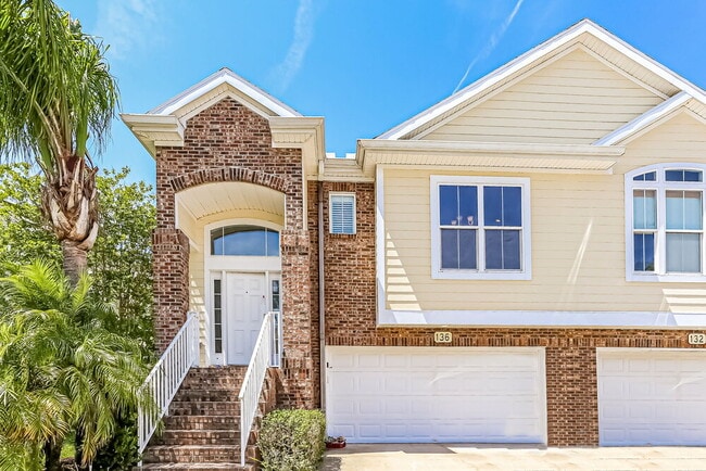 136 Sunset Cir S