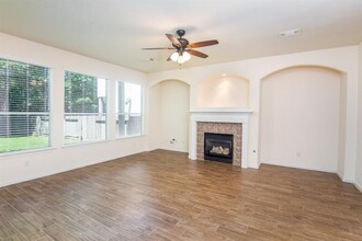 147 Ledgestone Pl in Spring, TX - Building Photo - Building Photo