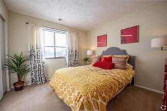 Woodbrook in Indianapolis, IN - Building Photo - Building Photo