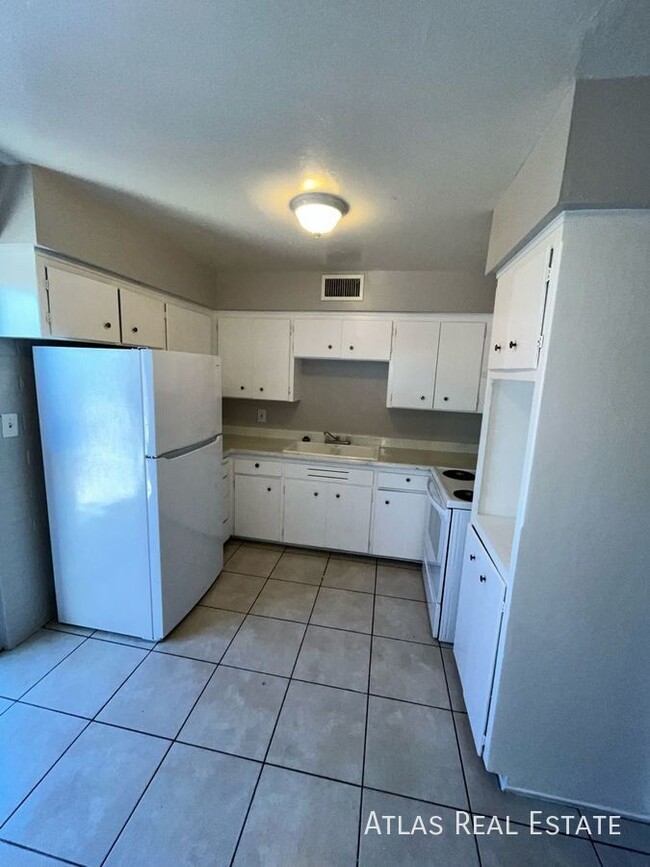 property at 4902 E Culver St