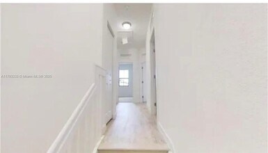 15600 SW 136th St in Miami, FL - Building Photo - Building Photo