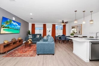 620 Trikomo Dr in Davenport, FL - Building Photo - Building Photo