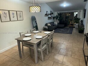 10161 SW 137th Ct in Miami, FL - Building Photo - Building Photo