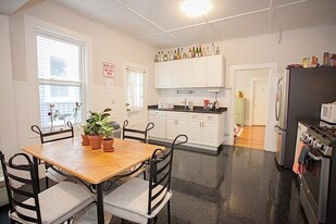 368 Broadway, Unit 2R Apartamentos