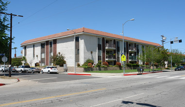 Horvath Apartments in Van Nuys, CA - Building Photo - Building Photo