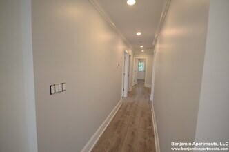 134 Franklin St, Unit 3 in Boston, MA - Building Photo - Building Photo
