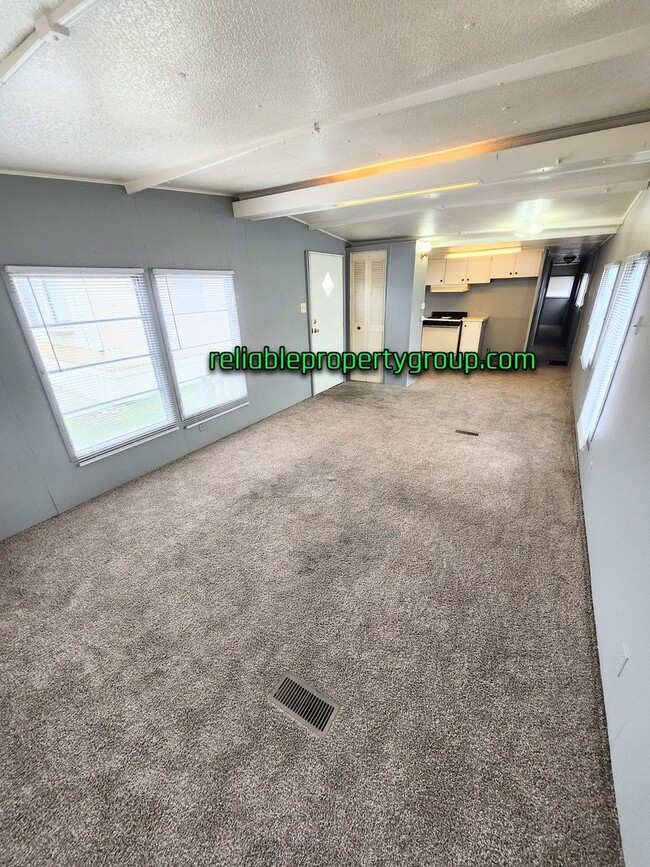 5614 W Cook Rd in Fort Wayne, IN - Building Photo - Building Photo