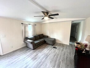 2170 Case Ln in North Fort Myers, FL - Building Photo - Building Photo
