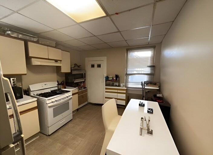 14 Chelsea St, Unit 1 in Boston, MA - Building Photo