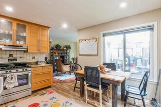 217 Silver Ln in Old Bridge, NJ - Building Photo - Building Photo