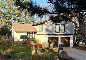 1658 Bear Mountain Dr in Boulder, CO - Building Photo