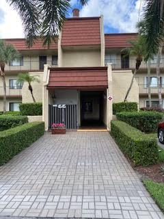 4545 Luxemburg Ct in Greenacres, FL - Foto de edificio