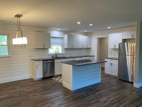 1505 Staffordshire Dr in Charleston, SC - Building Photo - Building Photo