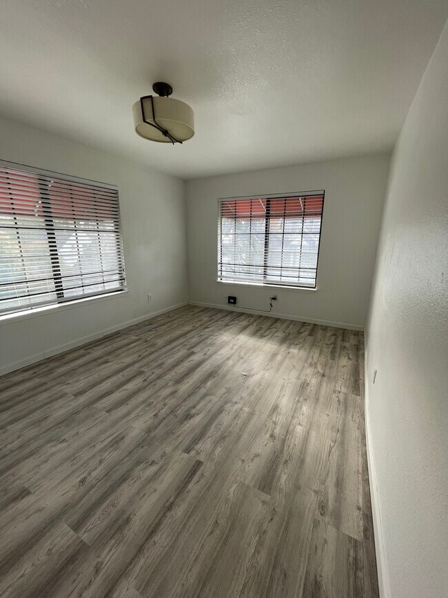 1411 E 38th St in Oakland, CA - Building Photo - Building Photo