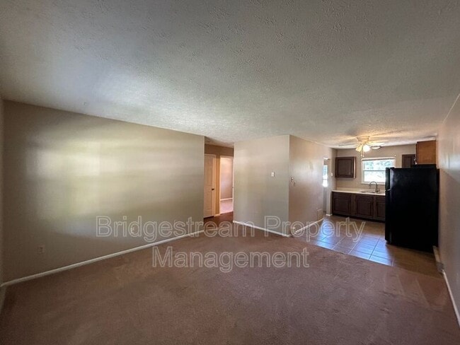 65 Candlewood Ct in Germantown, OH - Building Photo - Building Photo