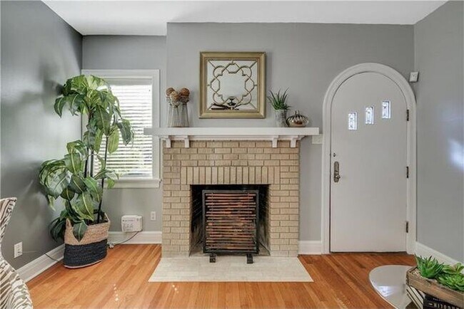2800 French Pl in Austin, TX - Building Photo - Building Photo
