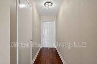 8120 Forest Dawn in Live Oak, TX - Building Photo - Building Photo