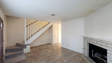 5245 Child Ct in Las Vegas, NV - Building Photo - Building Photo