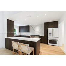 1951 Secoffee St in Miami, FL - Building Photo - Building Photo